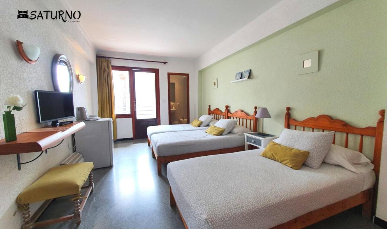 Hotel Saturno à Cala Millor  Extérieur photo